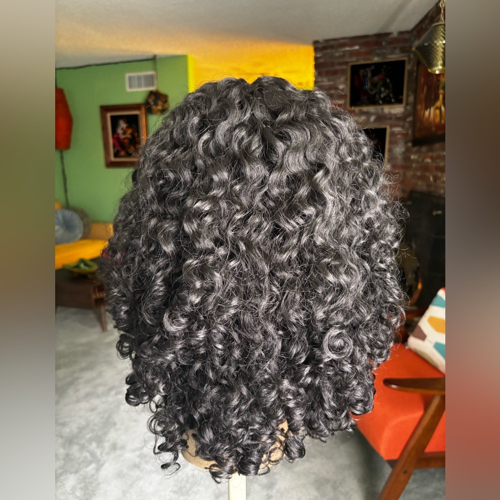 Wig - Picture 6 of 10